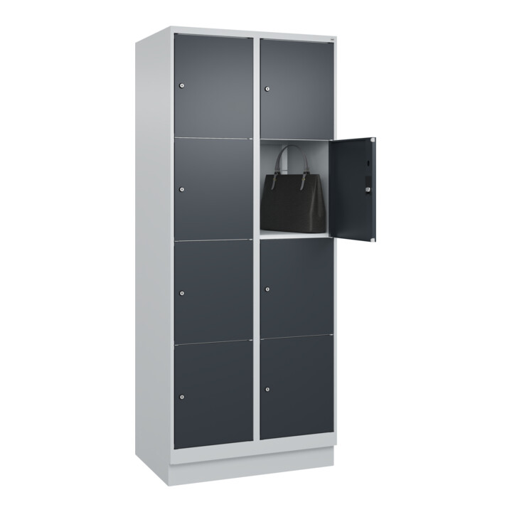 C+P Schließfachschrank Classic PLUS, Sockel, 2 Abteile, 1950x800x500mm, 7035/701 Innenhöhe Gefach oben (oberes 453 mm Front RAL 7016 Anthrazitgrau