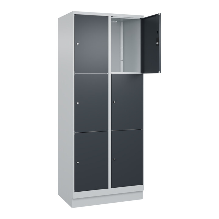 C+P Schließfachschrank Classic PLUS, Sockel, 2 Abteile, 1950x800x500mm, 7035/701 Innenhöhe Gefach oben (oberes 599 mm Front RAL 7016 Anthrazitgrau