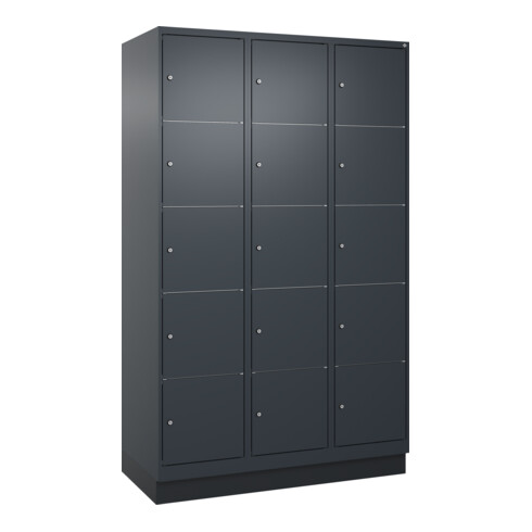 C+P Schließfachschrank Classic PLUS, Sockel, 3 Abteile, 1950x1200x500mm, 7016/70 Innenhöhe Gefach oben (oberes 365 mm Front RAL 7016 Anthrazitgrau