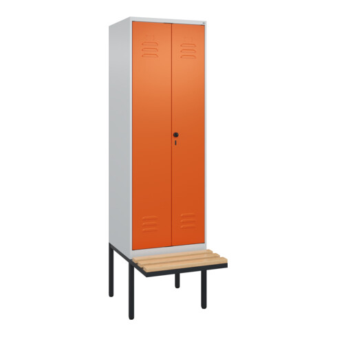C+P Schwarz-Weiß-Spind Classic PLUS, Bank, 2 Abteile, 2120x600x815mm, 7035/2004, Verschluss Sicherheits-Drehriegel, Sitzbanktyp auskragend, Material Sitzfläche Buche-Hartholz