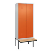 C+P Schwarz-Weiß-Spind Classic PLUS, Bank, 2 Abteile, 2120x800x815mm, 7035/2004, Verschluss Zylinderschloss, Sitzbanktyp auskragend, Material Sitzfläche Buche-Hartholz