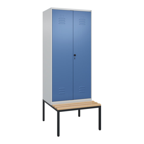 C+P Schwarz-Weiß-Spind Classic PLUS, Bank, 2 Abteile, 2120x800x815mm, 7035/5023, Verschluss Sicherheits-Drehriegel, Sitzbanktyp untergebaut, Material Sitzfläche Buche-Hartholz