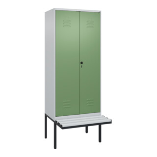 C+P Schwarz-Weiß-Spind Classic PLUS, Bank, 2 Abteile, 2120x800x815mm, 7035/6011, Verschluss Sicherheits-Drehriegel, Sitzbanktyp auskragend, Material Sitzfläche Kunststoff