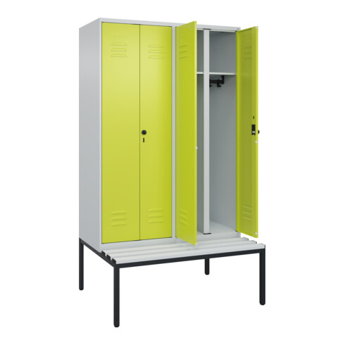 C+P Schwarz-Weiß-Spind Classic PLUS, Bank, 4 Abteile, 2120x1200x815mm, 7035/0024, Verschluss Sicherheits-Drehriegel, Sitzbanktyp untergebaut, Material Sitzfläche Kunststoff