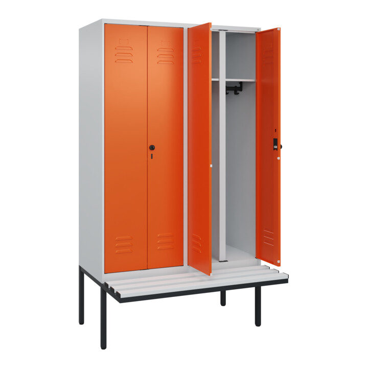 C+P Schwarz-Weiß-Spind Classic PLUS, Bank, 4 Abteile, 2120x1200x815mm, 7035/2004, Verschluss Sicherheits-Drehriegel, Sitzbanktyp auskragend, Material Sitzfläche Kunststoff