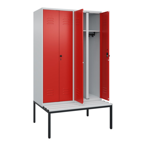 C+P Schwarz-Weiß-Spind Classic PLUS, Bank, 4 Abteile, 2120x1200x815mm, 7035/3020, Verschluss Sicherheits-Drehriegel, Sitzbanktyp untergebaut, Material Sitzfläche Kunststoff
