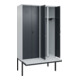 C+P Schwarz-Weiß-Spind Classic PLUS, Bank, 4 Abteile, 2120x1200x815mm, 7035/7016, Verschluss Sicherheits-Drehriegel, Sitzbanktyp auskragend, Material Sitzfläche Kunststoff