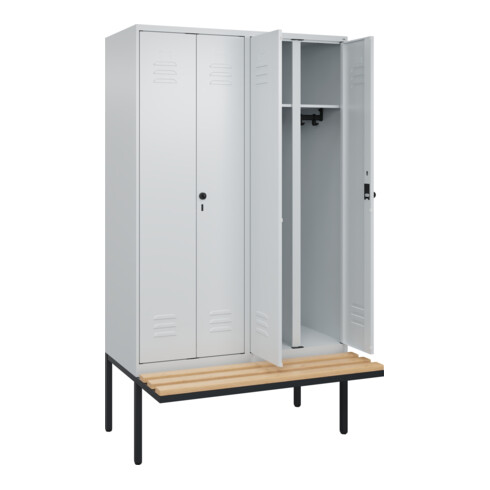 C+P Schwarz-Weiß-Spind Classic PLUS, Bank, 4 Abteile, 2120x1200x815mm, 7035/7035, Verschluss Sicherheits-Drehriegel, Sitzbanktyp auskragend, Material Sitzfläche Buche-Hartholz