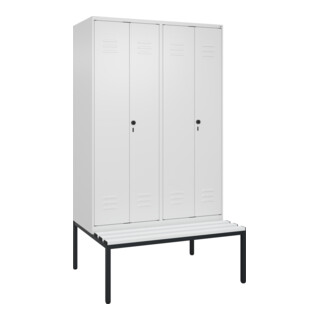 C+P Schwarz-Weiß-Spind Classic PLUS, Bank, 4 Abteile, 2120x1200x815mm, 9016/9016, Verschluss Sicherheits-Drehriegel, Sitzbanktyp untergebaut, Material Sitzfläche Kunststoff