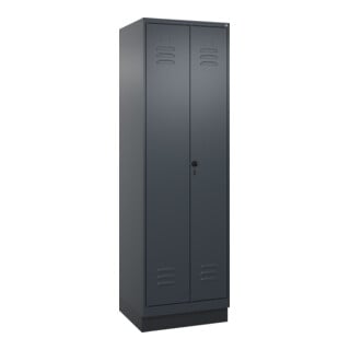 C+P Schwarz-Weiß-Spind Classic PLUS, Sockel, Sicherheits-Drehriegel