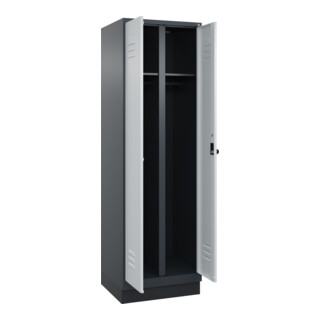 C+P Schwarz-Weiß-Spind Classic PLUS, Sockel, Sicherheits-Drehriegel