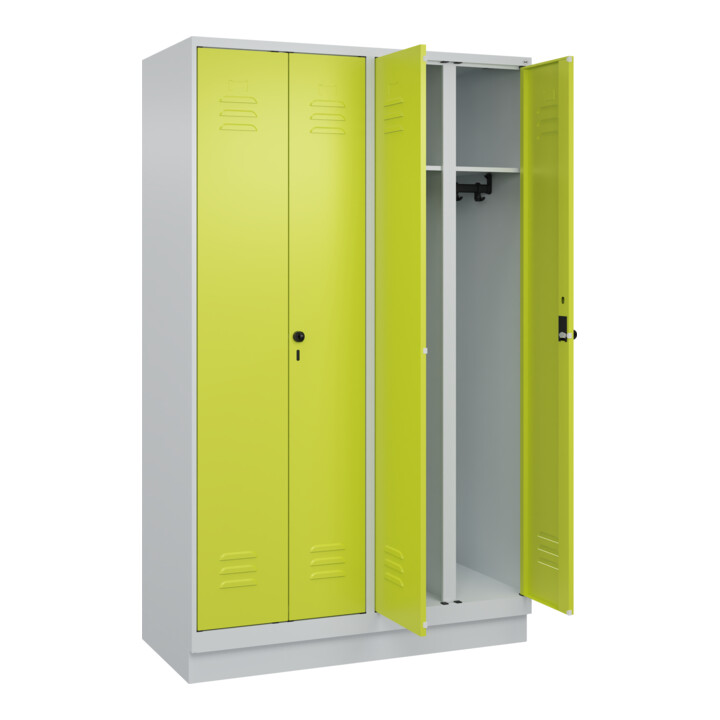 C+P Schwarz-Weiß-Spind Classic PLUS, Sockel, 4 Abteile, 1950x1200x500mm, 7035/00 Front 1108060 RDS Viridingrün Verschluss Sicherheits-Drehriegel