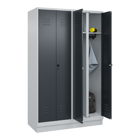 C+P Schwarz-Weiß-Spind Classic PLUS, Sockel, 4 Abteile, 1950x1200x500mm, 7035/70 Front RAL 7016 Anthrazitgrau Verschluss Sicherheits-Drehriegel