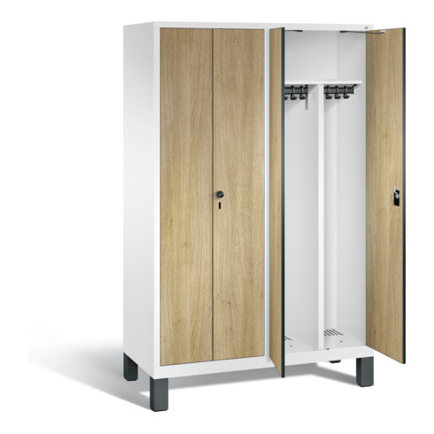 C+P Schwarz-Weiss-Spind Evolo, H1850xB1190xT500mm, Front Dekor Eiche Sereno, Korpus Verkehrsweiß (48012-40)