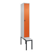 C+P Spind Classic PLUS, Bank, 1 Abteil, 2120x300x815mm, 7035/2004 Verschluss Sicherheits-Drehriegel 4 Garderobenhaken Trennwand mittig Dekor Banklatten RAL 7035 Lichtgrau Sitzbanktyp untergebaut