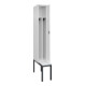 C+P Spind Classic PLUS, Bank, 1 Abteil, 2120x300x815mm, 9016/9016 Verschluss Zylinderschloss 4 Garderobenhaken Trennwand mittig Dekor Banklatten RAL 9010 Reinweiß Sitzbanktyp untergebaut-1