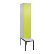 C+P Spind Classic PLUS, Bank, 1 Abteil, 2120x400x815mm, 7035/0024 Verschluss Zylinderschloss 4 Garderobenhaken Trennwand mittig Dekor Banklatten RAL 7035 Lichtgrau Sitzbanktyp untergebaut