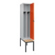 C+P Spind Classic PLUS, Bank, 1 Abteil, 2120x400x815mm, 7035/2004 Verschluss Sicherheits-Drehriegel 4 Garderobenhaken Trennwand mittig  Sitzbanktyp untergebaut-2