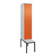 C+P Spind Classic PLUS, Bank, 1 Abteil, 2120x400x815mm, 7035/2004 Verschluss Zylinderschloss 4 Garderobenhaken Trennwand mittig Dekor Banklatten RAL 7035 Lichtgrau Sitzbanktyp untergebaut