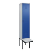 C+P Spind Classic PLUS, Bank, 1 Abteil, 2120x400x815mm, 7035/5010 Verschluss Sicherheits-Drehriegel 4 Garderobenhaken Trennwand mittig Dekor Banklatten RAL 7035 Lichtgrau Sitzbanktyp auskragend
