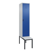 C+P Spind Classic PLUS, Bank, 1 Abteil, 2120x400x815mm, 7035/5010 Verschluss Sicherheits-Drehriegel 4 Garderobenhaken Trennwand mittig Dekor Banklatten RAL 7035 Lichtgrau Sitzbanktyp untergebaut
