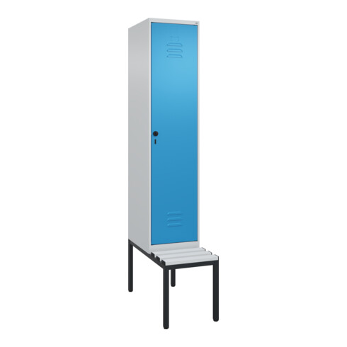 C+P Spind Classic PLUS, Bank, 1 Abteil, 2120x400x815mm, 7035/5012 Verschluss Sicherheits-Drehriegel 4 Garderobenhaken Trennwand mittig Dekor Banklatten RAL 7035 Lichtgrau Sitzbanktyp untergebaut