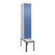 C+P Spind Classic PLUS, Bank, 1 Abteil, 2120x400x815mm, 7035/5023 Verschluss Zylinderschloss 4 Garderobenhaken Trennwand mittig Dekor Banklatten RAL 7035 Lichtgrau Sitzbanktyp untergebaut-1