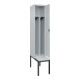 C+P Spind Classic PLUS, Bank, 1 Abteil, 2120x400x815mm, 7035/7035 Verschluss Zylinderschloss 4 Garderobenhaken Trennwand mittig Dekor Banklatten RAL 7035 Lichtgrau Sitzbanktyp untergebaut-2