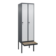 C+P Spind Classic PLUS, Bank, 2 Abteile, 2120x600x815mm, 7016/7035 Verschluss Sicherheits-Drehriegel 4 Garderobenhaken Trennwand mittig Dekor Banklatten RAL 7021 Schwarzgrau Sitzbanktyp auskragend