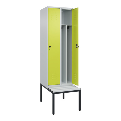 C+P Spind Classic PLUS, Bank, 2 Abteile, 2120x600x815mm, 7035/0024 Verschluss Sicherheits-Drehriegel 4 Garderobenhaken Trennwand mittig Dekor Banklatten RAL 7035 Lichtgrau Sitzbanktyp untergebaut