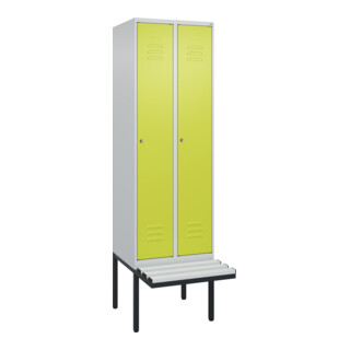 C+P Spind Classic PLUS, Bank, 2 Abteile, 2120x600x815mm, 7035/0024 Verschluss Zylinderschloss 3 Garderobenhaken  Dekor Banklatten RAL 7035 Lichtgrau Sitzbanktyp auskragend