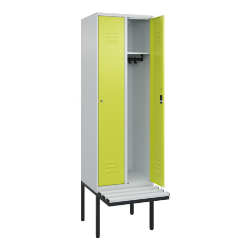 C+P Spind Classic PLUS, Bank, 2 Abteile, 2120x600x815mm, 7035/0024 Verschluss Zylinderschloss 3 Garderobenhaken  Dekor Banklatten RAL 7035 Lichtgrau Sitzbanktyp auskragend