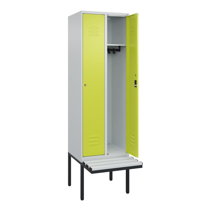 C+P Spind Classic PLUS, Bank, 2 Abteile, 2120x600x815mm, 7035/0024 Verschluss Zylinderschloss 3 Garderobenhaken  Dekor Banklatten RAL 7035 Lichtgrau Sitzbanktyp auskragend