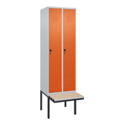 C+P Spind Classic PLUS, Bank, 2 Abteile, 2120x600x815mm, 7035/2004 Verschluss Sicherheits-Drehriegel 4 Garderobenhaken Trennwand mittig Dekor Banklatten RAL 7035 Lichtgrau Sitzbanktyp auskragend