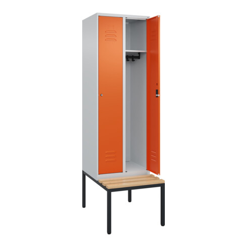 C+P Spind Classic PLUS, Bank, 2 Abteile, 2120x600x815mm, 7035/2004 Verschluss Zylinderschloss 3 Garderobenhaken   Sitzbanktyp untergebaut