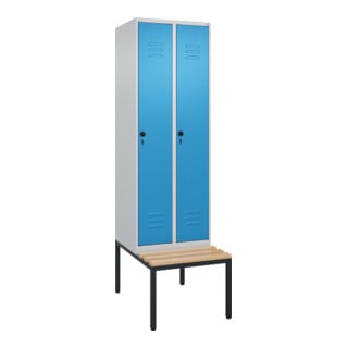 C+P Spind Classic PLUS, Bank, 2 Abteile, 2120x600x815mm, 7035/5012 Verschluss Sicherheits-Drehriegel 4 Garderobenhaken Trennwand mittig  Sitzbanktyp untergebaut