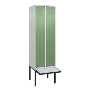 C+P Spind Classic PLUS, Bank, 2 Abteile, 2120x600x815mm, 7035/6011 Verschluss Zylinderschloss 3 Garderobenhaken  Dekor Banklatten RAL 7035 Lichtgrau Sitzbanktyp auskragend