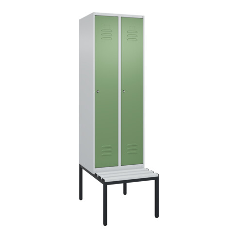 C+P Spind Classic PLUS, Bank, 2 Abteile, 2120x600x815mm, 7035/6011 Verschluss Zylinderschloss 4 Garderobenhaken Trennwand mittig Dekor Banklatten RAL 7035 Lichtgrau Sitzbanktyp untergebaut