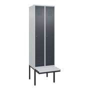 C+P Spind Classic PLUS, Bank, 2 Abteile, 2120x600x815mm, 7035/7016 Verschluss Zylinderschloss 3 Garderobenhaken  Dekor Banklatten RAL 7035 Lichtgrau Sitzbanktyp auskragend
