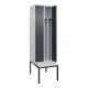 C+P Spind Classic PLUS, Bank, 2 Abteile, 2120x600x815mm, 7035/7016 Verschluss Zylinderschloss 4 Garderobenhaken Trennwand mittig Dekor Banklatten RAL 7035 Lichtgrau Sitzbanktyp untergebaut-2