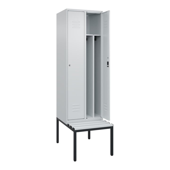 C+P Spind Classic PLUS, Bank, 2 Abteile, 2120x600x815mm, 7035/7035 Verschluss Zylinderschloss 4 Garderobenhaken Trennwand mittig Dekor Banklatten RAL 7035 Lichtgrau Sitzbanktyp untergebaut