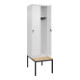 C+P Spind Classic PLUS, Bank, 2 Abteile, 2120x600x815mm, 9016/9016 Verschluss Sicherheits-Drehriegel 3 Garderobenhaken   Sitzbanktyp untergebaut-4