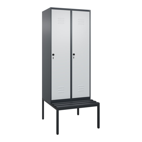C+P Spind Classic PLUS, Bank, 2 Abteile, 2120x800x815mm, 7016/7035 Verschluss Sicherheits-Drehriegel 4 Garderobenhaken Trennwand mittig Dekor Banklatten RAL 7021 Schwarzgrau Sitzbanktyp untergebaut