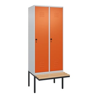 C+P Spind Classic PLUS, Bank, 2 Abteile, 2120x800x815mm, 7035/2004 Verschluss Sicherheits-Drehriegel 4 Garderobenhaken Trennwand mittig  Sitzbanktyp auskragend