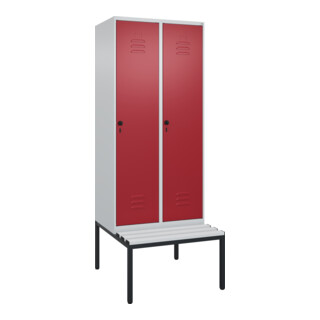 C+P Spind Classic PLUS, Bank, 2 Abteile, 2120x800x815mm, 7035/3003 Verschluss Sicherheits-Drehriegel 4 Garderobenhaken Trennwand mittig Dekor Banklatten RAL 7035 Lichtgrau Sitzbanktyp untergebaut