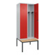 C+P Spind Classic PLUS, Bank, 2 Abteile, 2120x800x815mm, 7035/3020 Verschluss Zylinderschloss 4 Garderobenhaken Trennwand mittig  Sitzbanktyp untergebaut-2