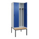 C+P Spind Classic PLUS, Bank, 2 Abteile, 2120x800x815mm, 7035/5010 Verschluss Sicherheits-Drehriegel 4 Garderobenhaken Trennwand mittig  Sitzbanktyp untergebaut-1