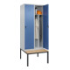 C+P Spind Classic PLUS, Bank, 2 Abteile, 2120x800x815mm, 7035/5023 Verschluss Sicherheits-Drehriegel 4 Garderobenhaken Trennwand mittig  Sitzbanktyp untergebaut-4