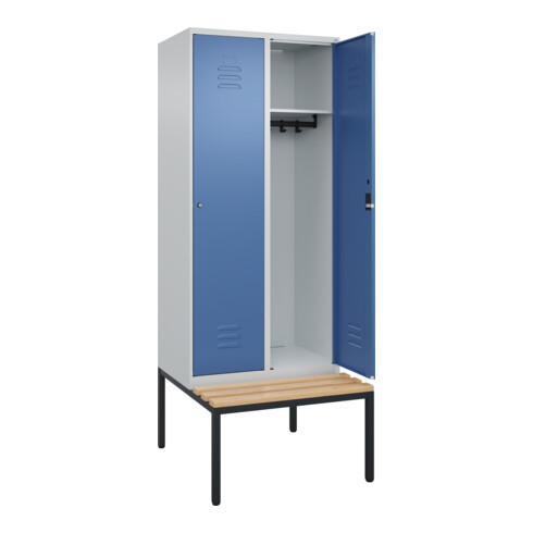 C+P Spind Classic PLUS, Bank, 2 Abteile, 2120x800x815mm, 7035/5023 Verschluss Zylinderschloss 4 Garderobenhaken   Sitzbanktyp untergebaut