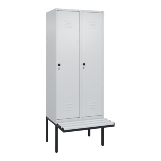C+P Spind Classic PLUS, Bank, 2 Abteile, 2120x800x815mm, 7035/7035 Verschluss Sicherheits-Drehriegel 4 Garderobenhaken Trennwand mittig Dekor Banklatten RAL 7035 Lichtgrau Sitzbanktyp auskragend